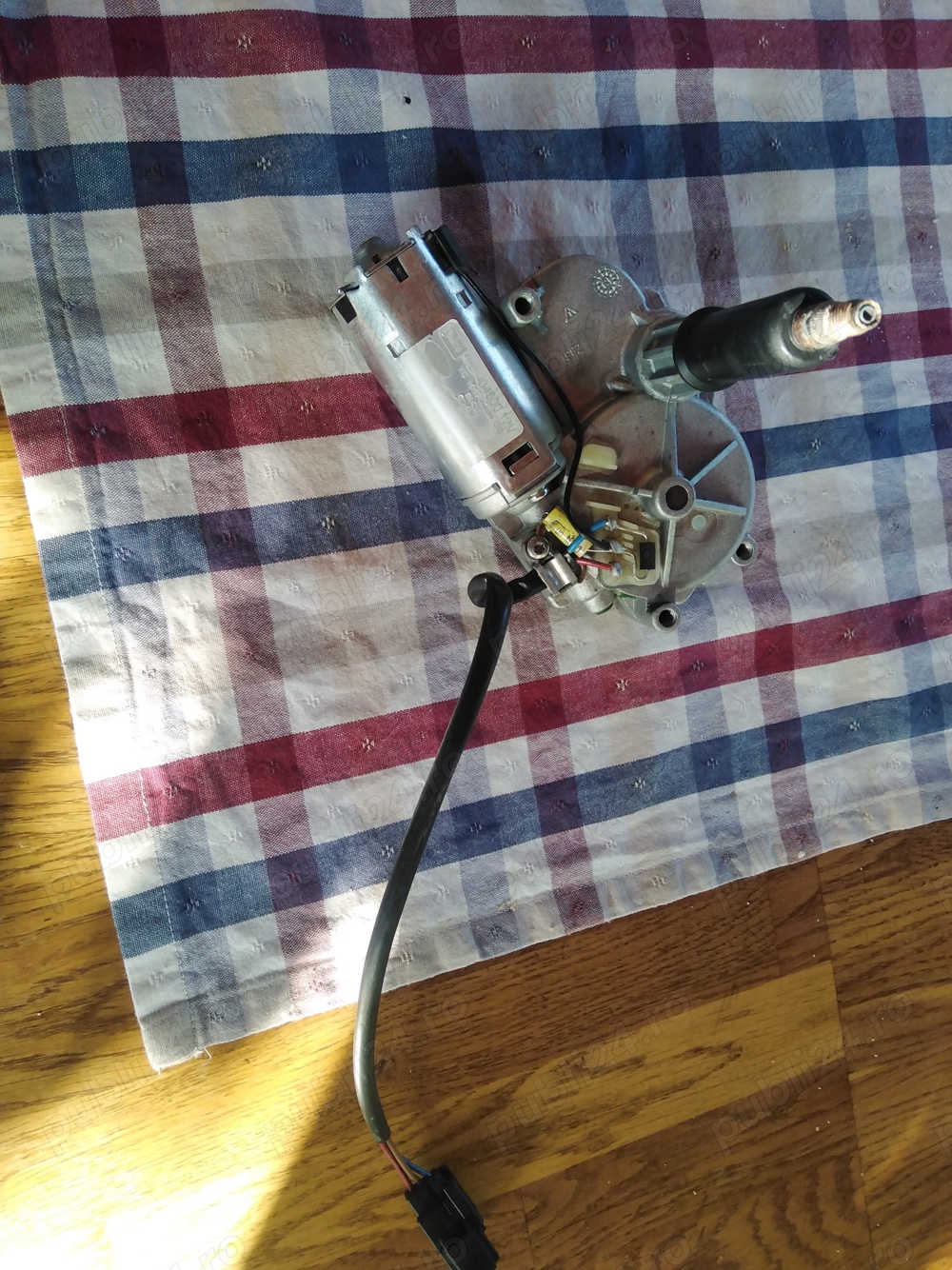 Motoraș ștergător lunetă spate Ford Transit 