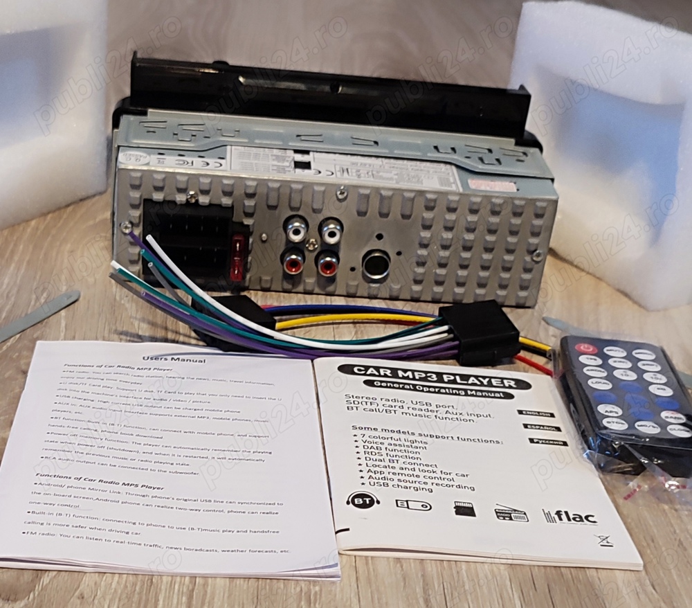 Radio auto (NOU) cu suport de telefon 