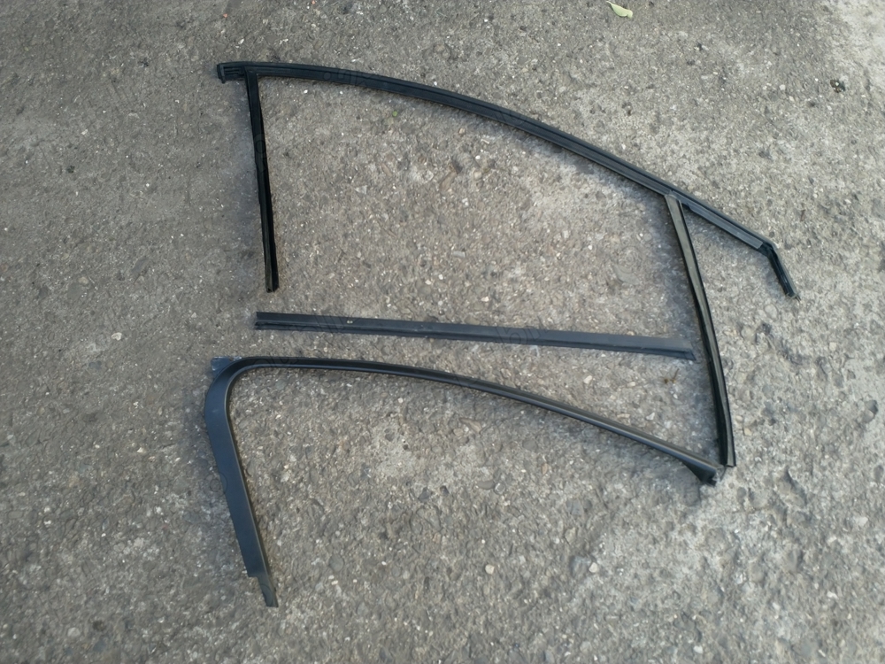 Ornamente chedere usa stanga fata  FORD MONDEO 2007-2012 