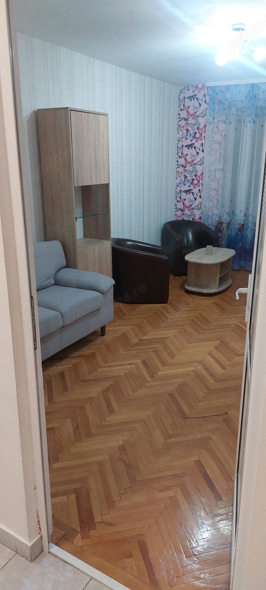 Închiriez apartament 2 camere central