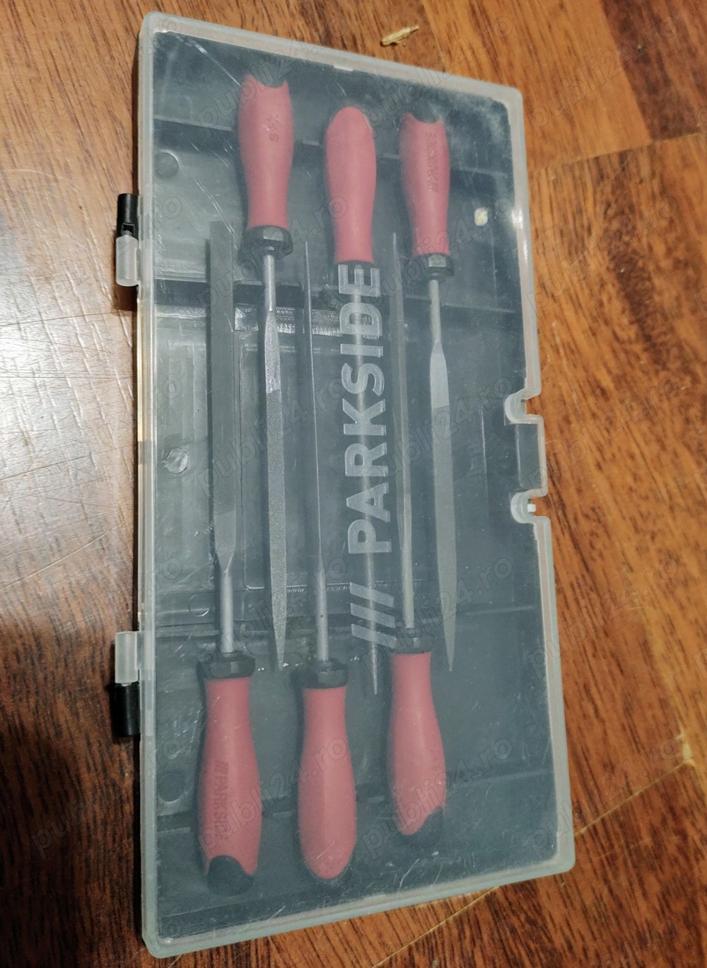 Trusă pile - sigilată.