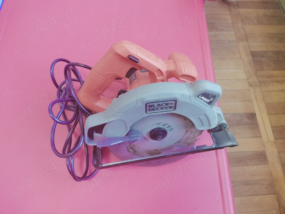 Fierăstrău electric