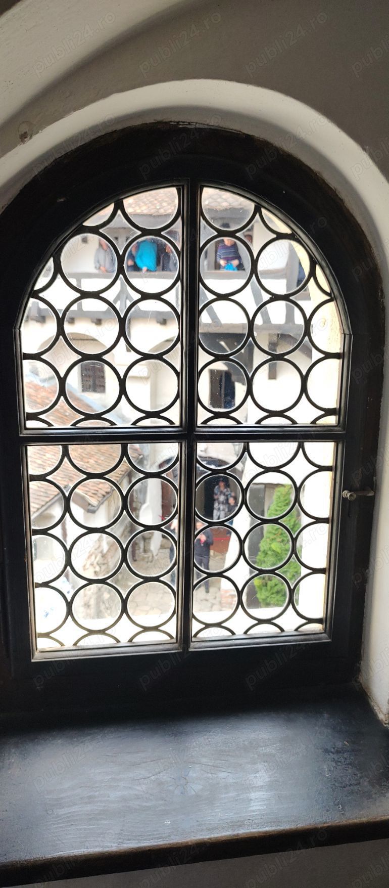 Angajez muncitori tâmplărie Pvc