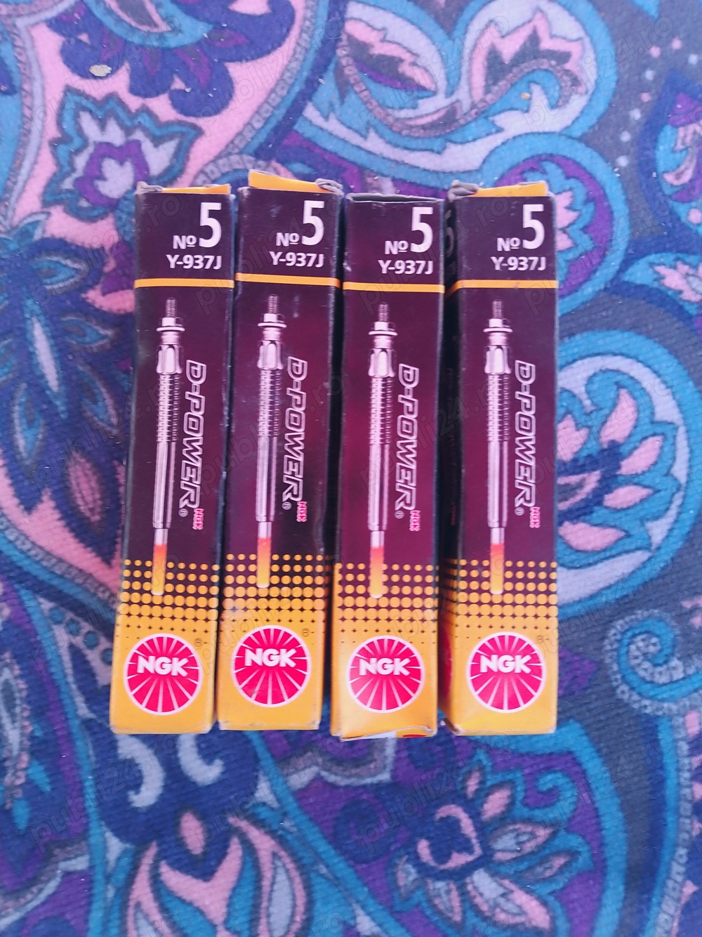 Set 4 bujii incandescente NGKY-937J