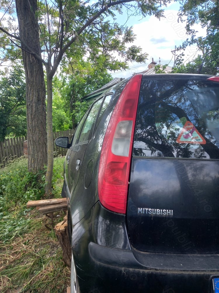 Haion cu lunetă Mitsubishi Colt 2008