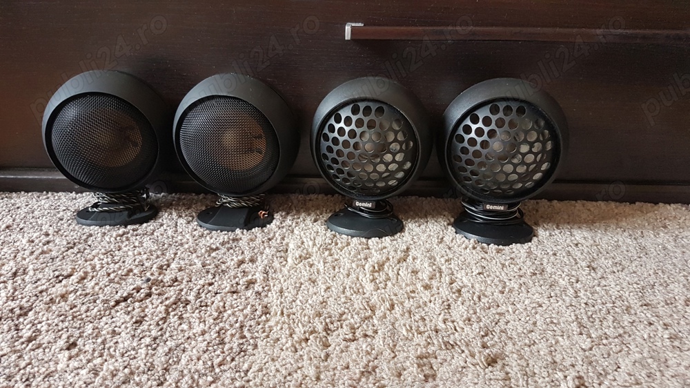 Difuzoare globulare oldtimer , boxe globulare oldtimer , incinte acustice  masini retro 