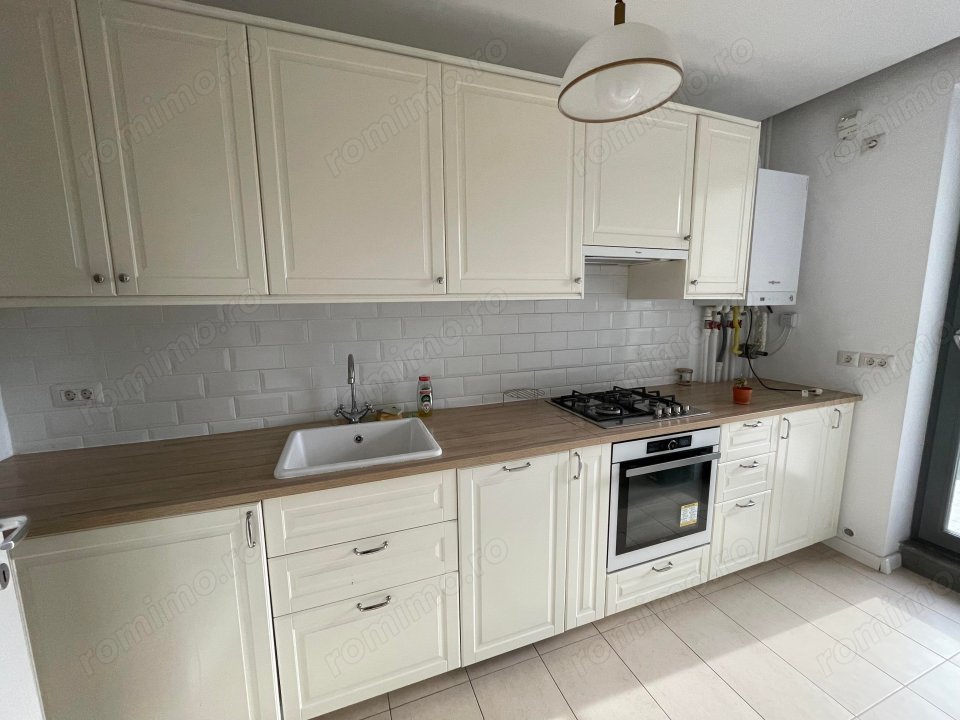 Apartament 3 camere Torontalului Apartament 3 camere Torontalului