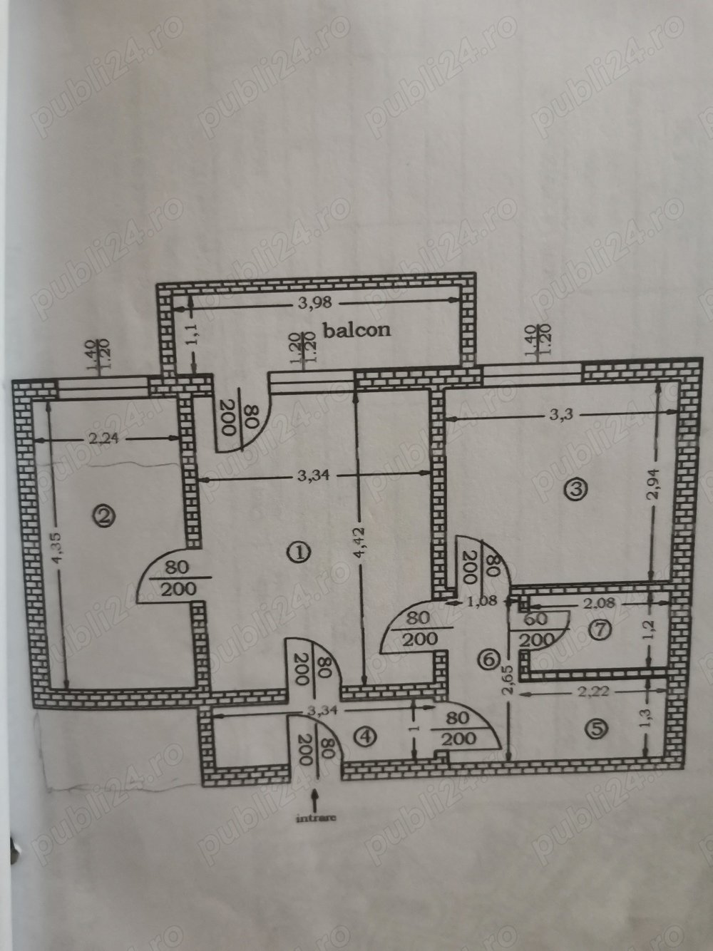 Vând  (schimb cu ap 2 camere) apartament cu 3 camere 