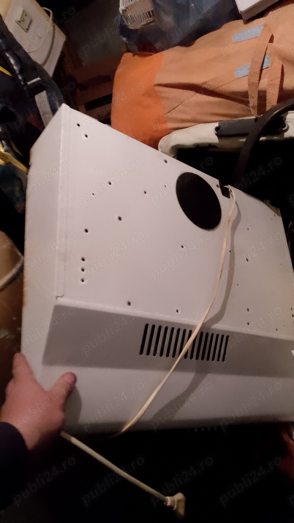 Hota aragaz funcțională 