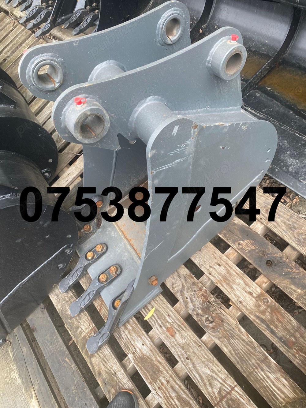 Cupă de 40 cm pentru utilaje JCB