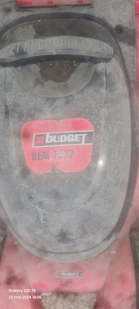 masina tuns iarba electrică  defectă 