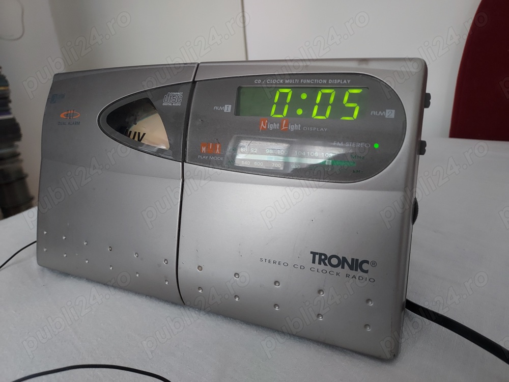 Tronic,stereo cd clock radio