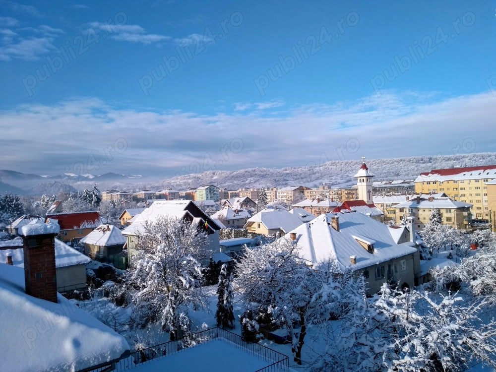 ap. 3 camere, 2 balcoane, loc parcare, zonă bună, panoramă deosebită