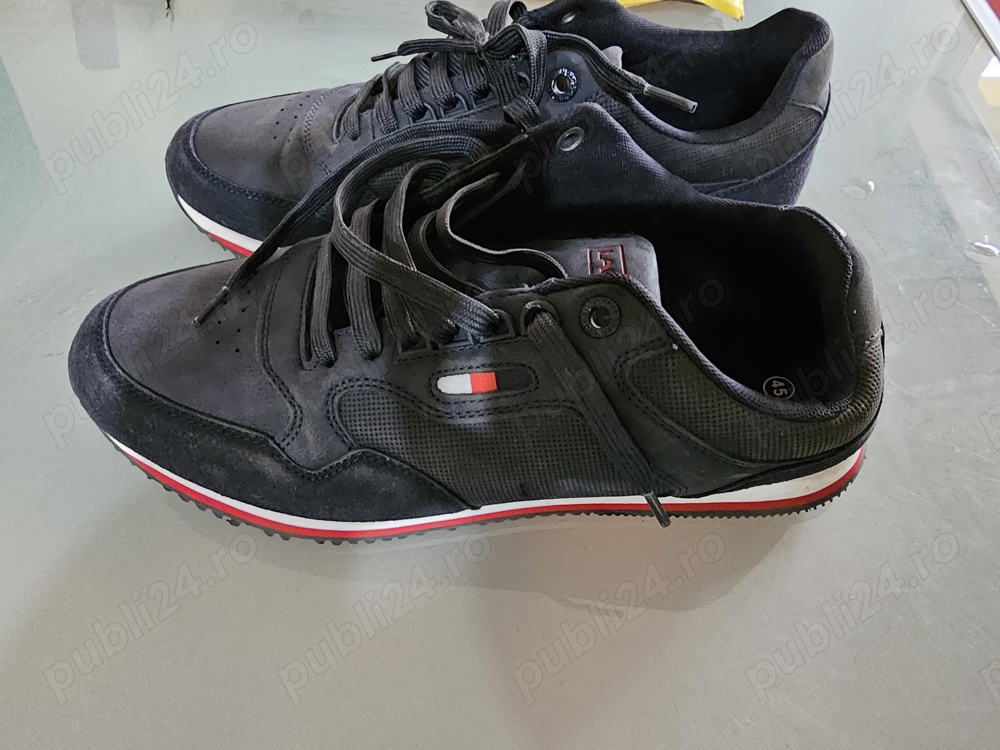 Vand adidasi baieti barbati LANETTI marimea 45