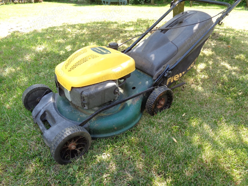 masina de tuns iarba,gazon pe benzina