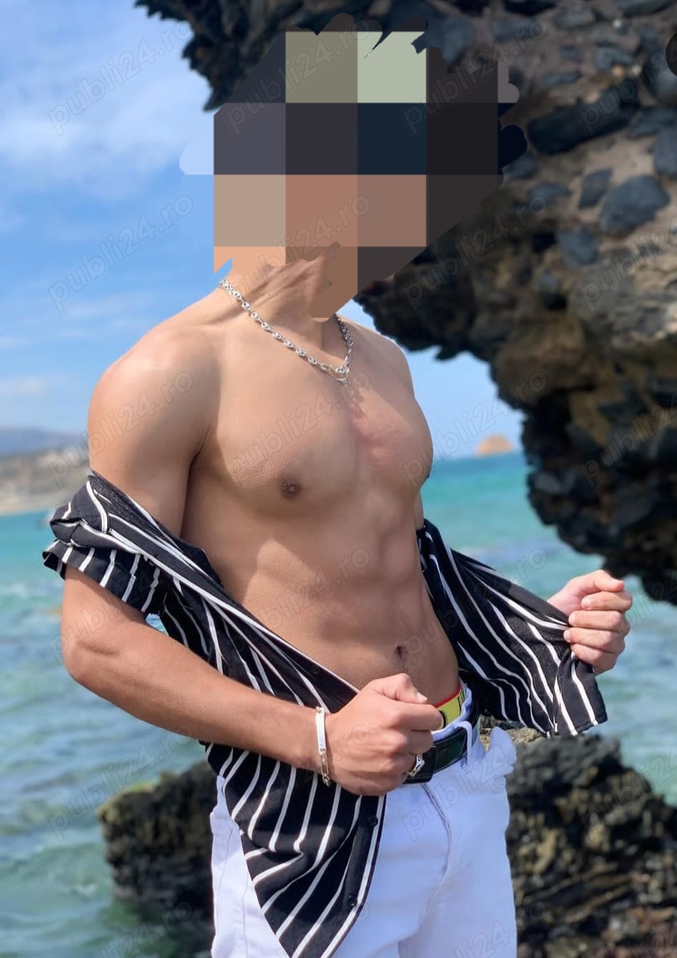 David tip activ 25 ani. Ofer si show la web 