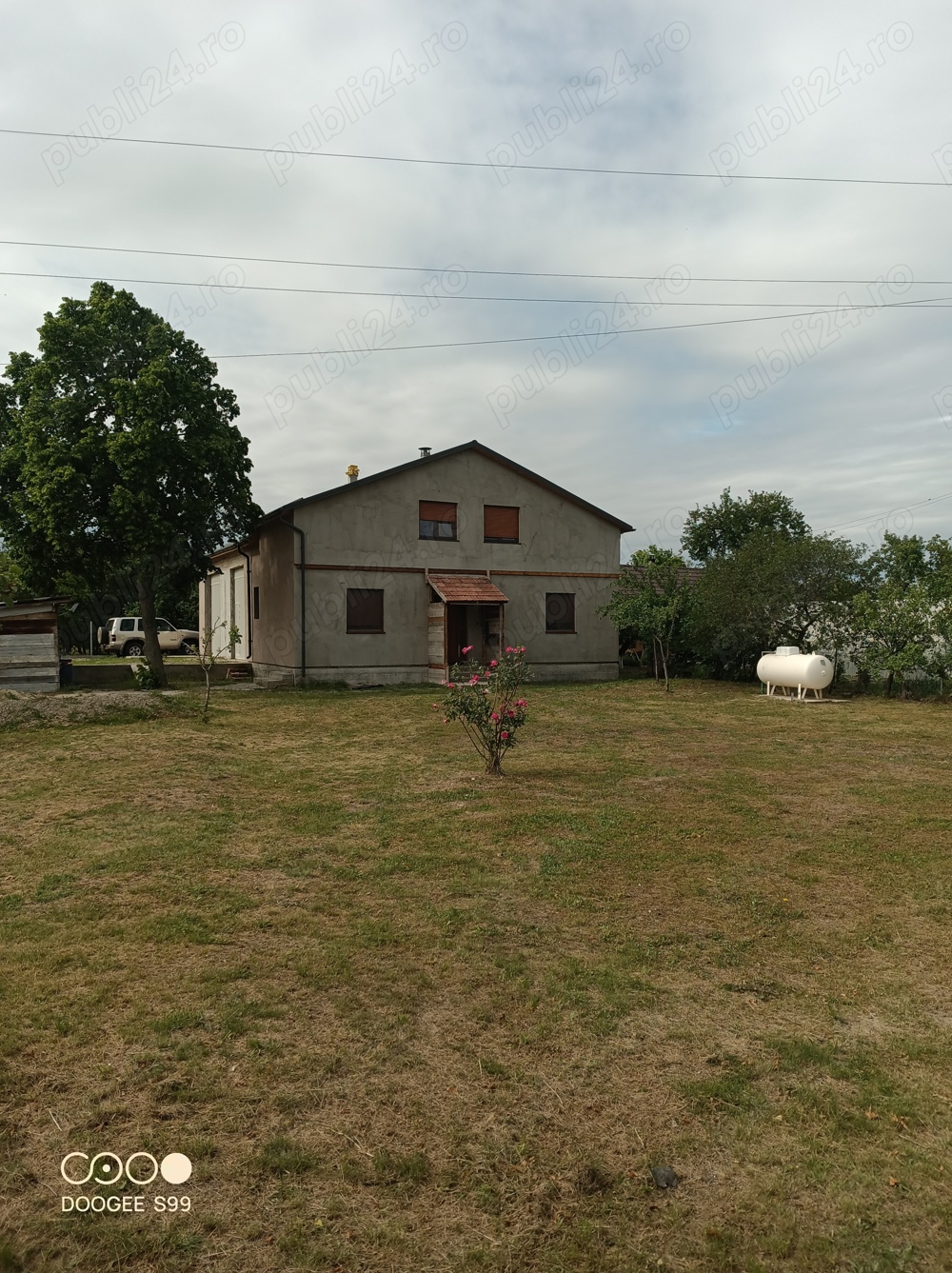 Casa  cu atelier auto de vânzare Spătaru Buzău 
