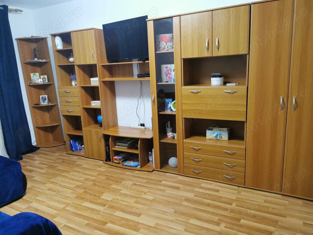 Vând apartament 2 camere etaj 4 4