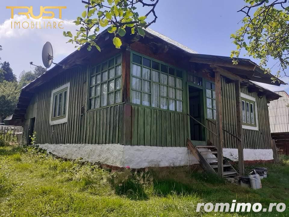 Casa de Vanzare cu teren de 5700mp, sat Rogojel