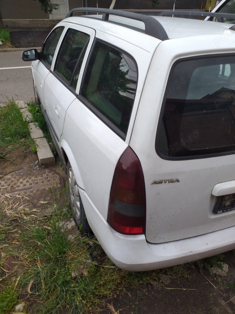 Dezmembrez Opel astra G  1,7 DTI