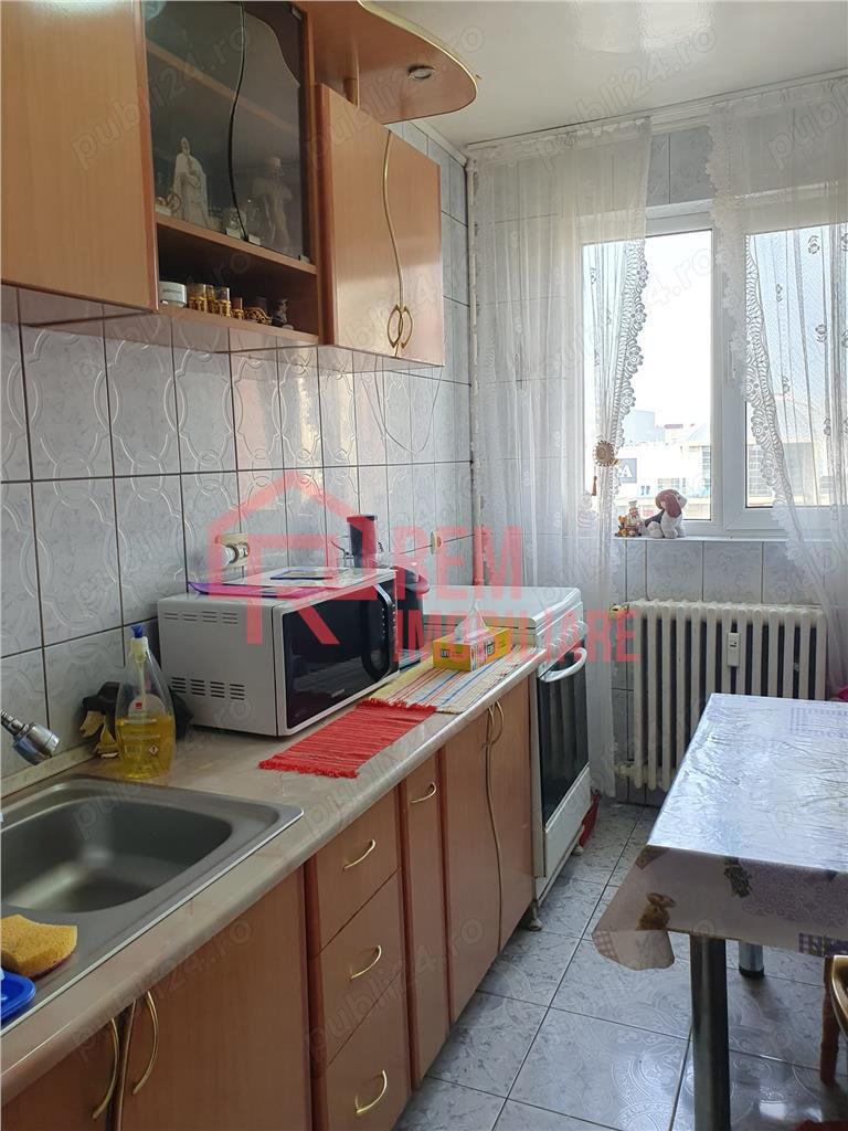 Vanzare apartament 3 camere, 7 din 10, Drumul Taberei, Mall Plaza Romania