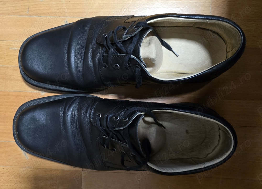 pantofi mărimea 43