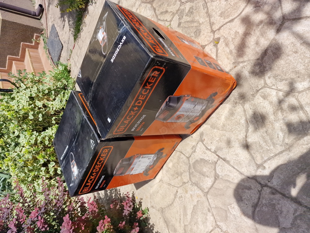 Vând aspiratoare black+decker