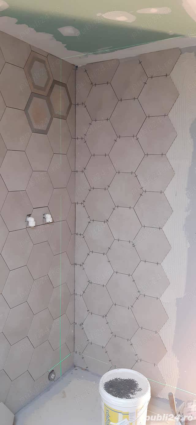 Execut amenajari interioare