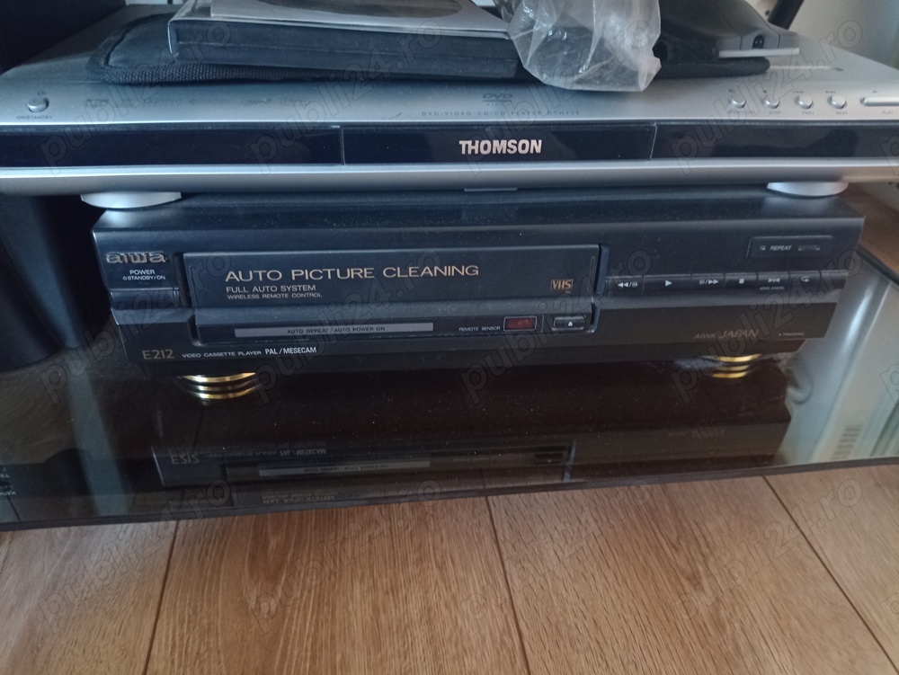 DVD player video recorder Thomson 
