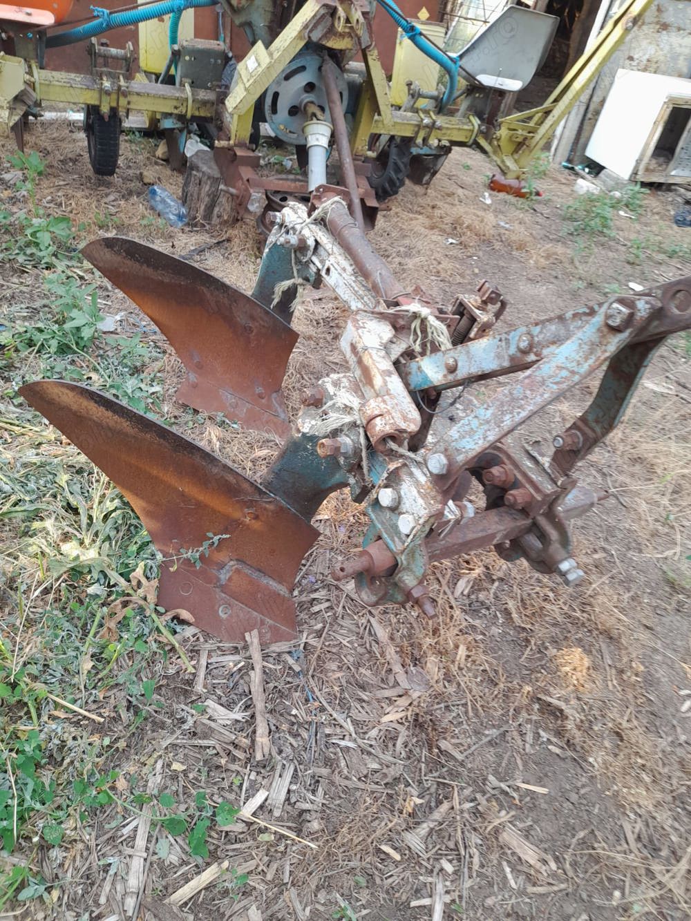 Plug tractor in perfecta stare de funcționare 