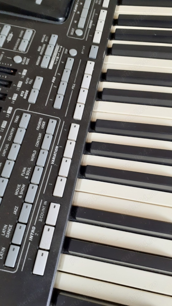  Caut solistă,(fără experiență) din Ploiești 