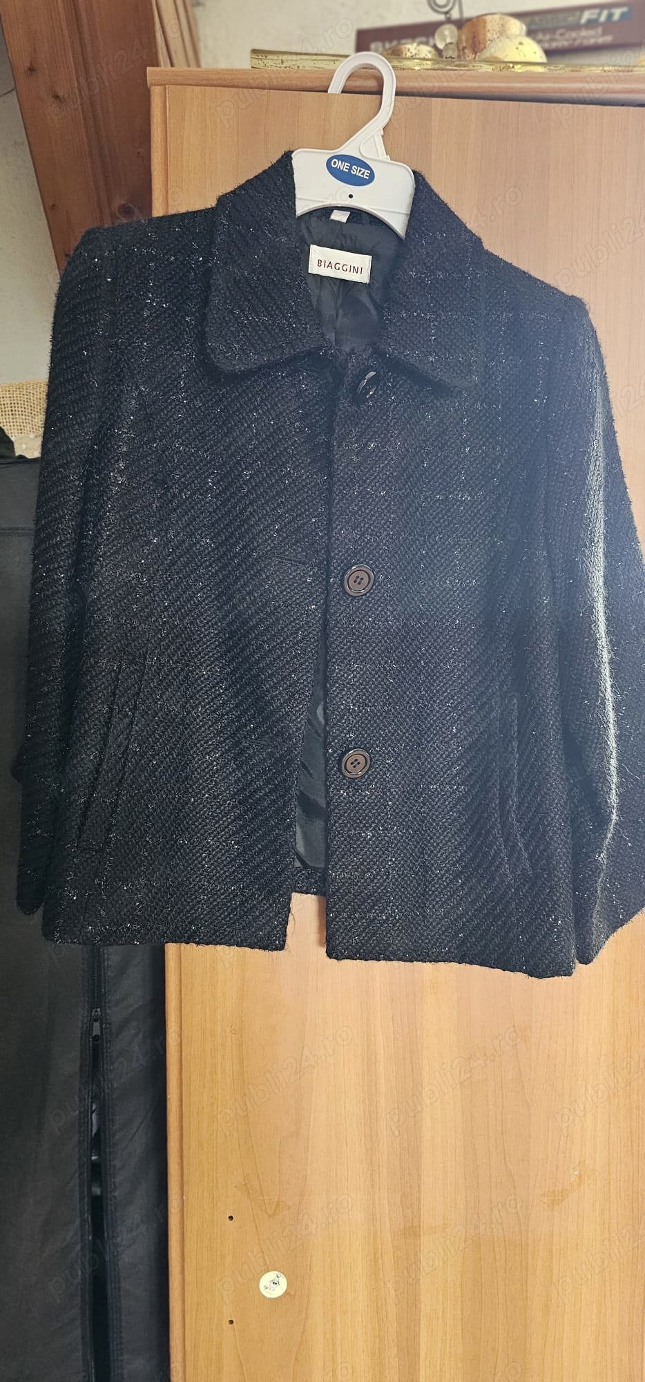 Jacheta eleganta marimea 38-40