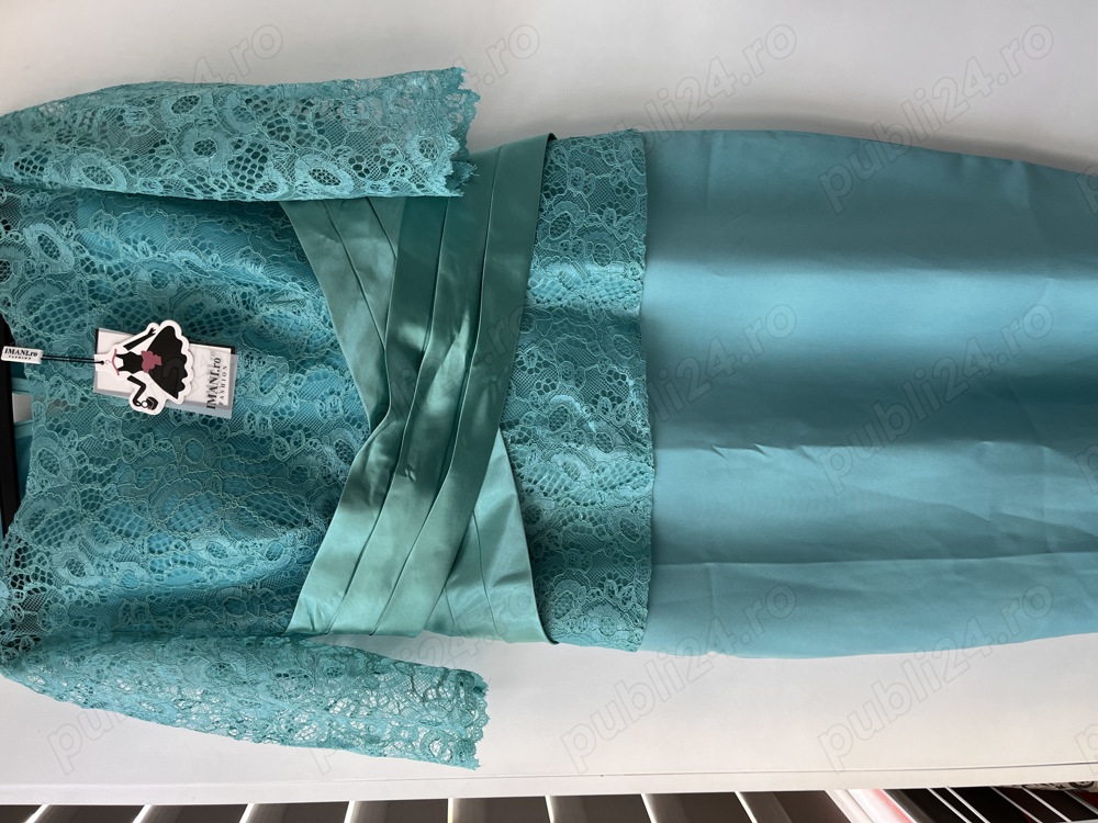 Rochiță din dantela