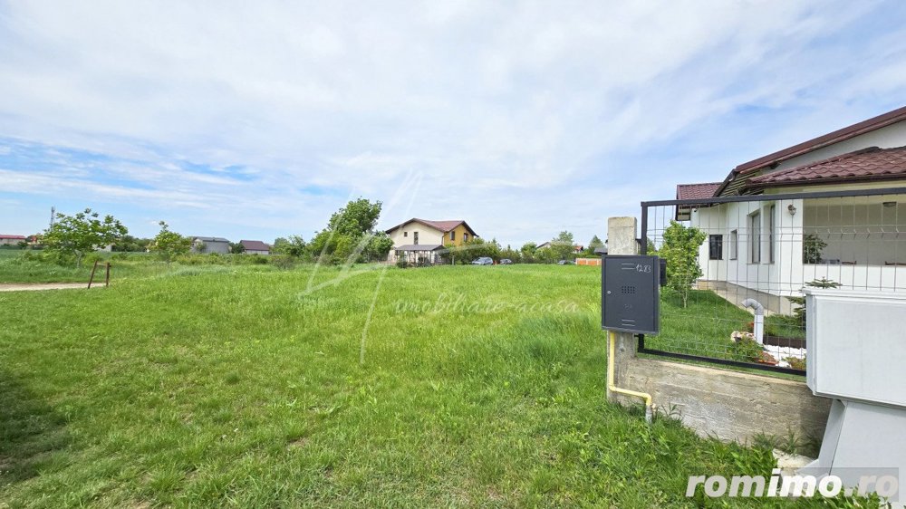 Teren intravilan in zona rezidentiala, la 1 km de A0 si A1