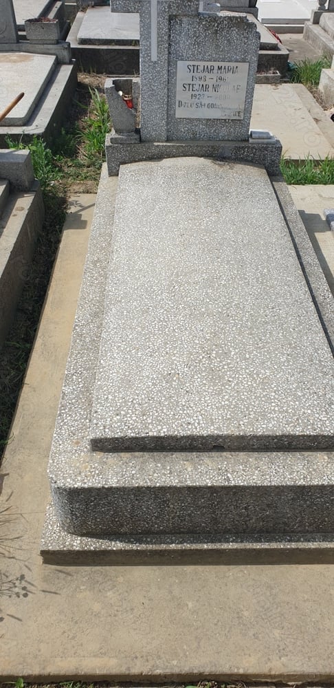 Vând loc de veci în Timisoara Cimitirul Rusu Șireanu