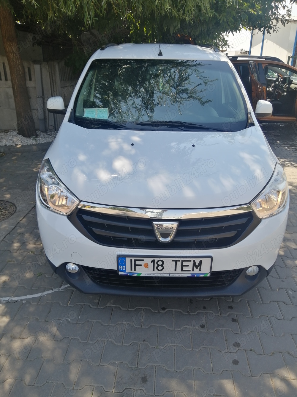 Dacia Lodgy 1.5 dci 2014 Euro 5 cu 7 locuri TVA Deductibil  Dacia Lodgy 1.5 dci 2014 Euro 5 cu 7 locuri TVA Deductibil