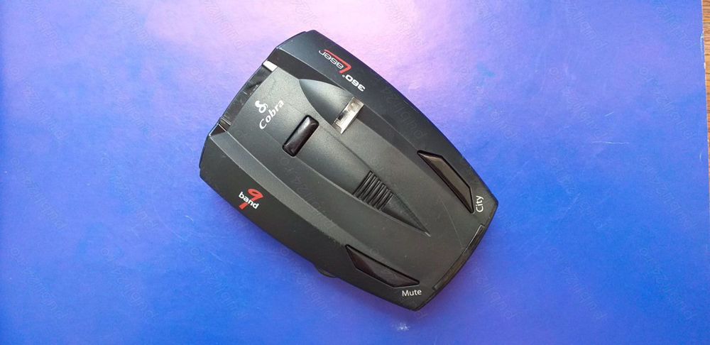 DescriereDetector radar Cobra ESD7000 (8285)