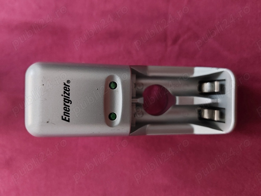 Incarcaror baterii Energizer