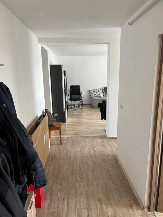 Apartament cu 3 camere, PROPRIETAR, decomandat, STEAUA- MANSARDA