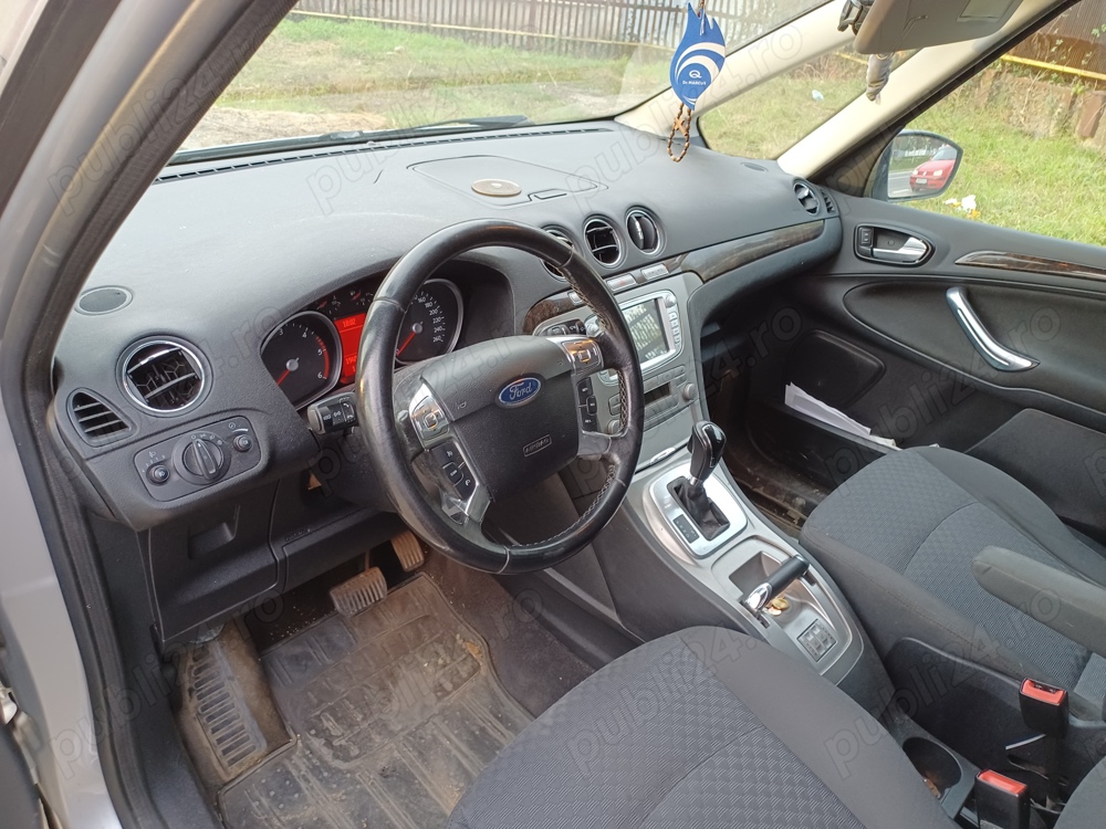 Vând Ford Galaxy 2009