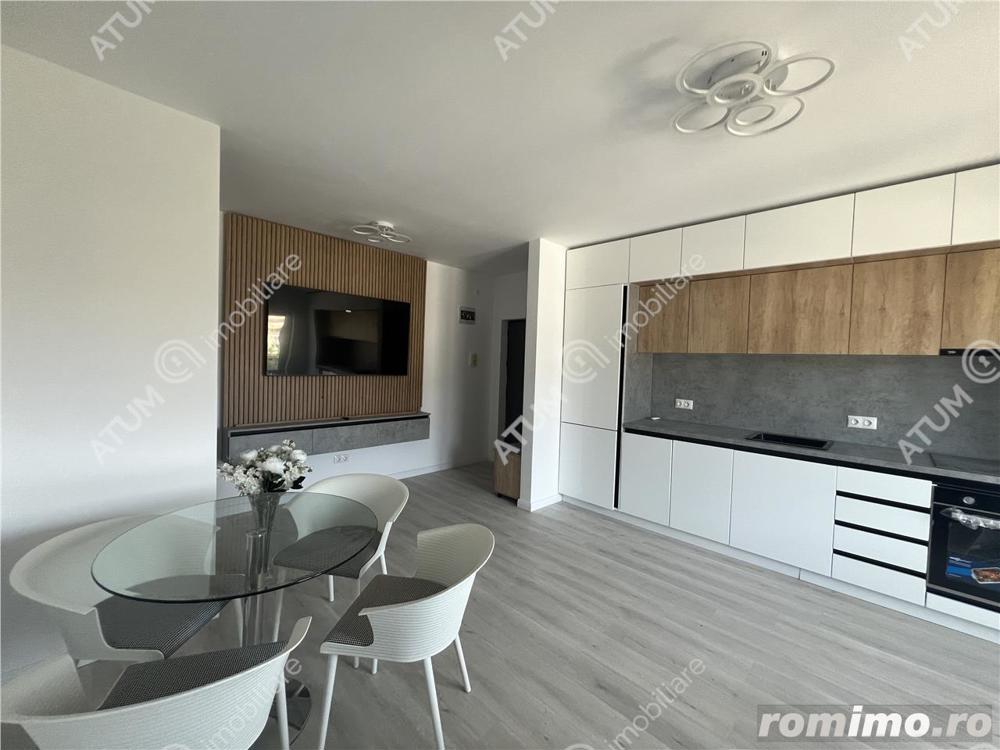 Apartament la cheie cu 3 camere si balcon in zona Doamna Stanca