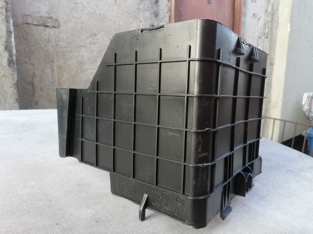carcasa plastic protectie baterie volkswagen 1K0 915 335C