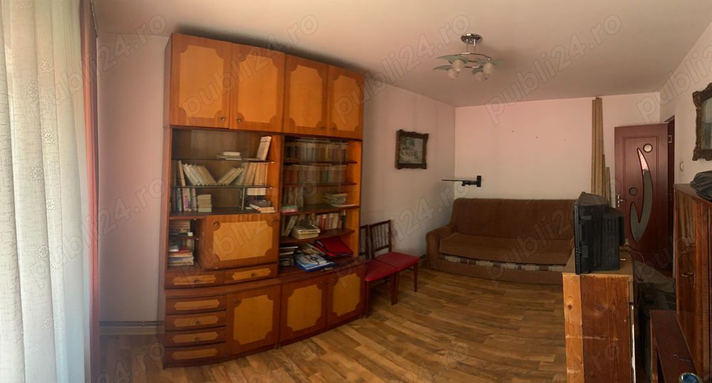 Vand apartament 3 camere zona centrala