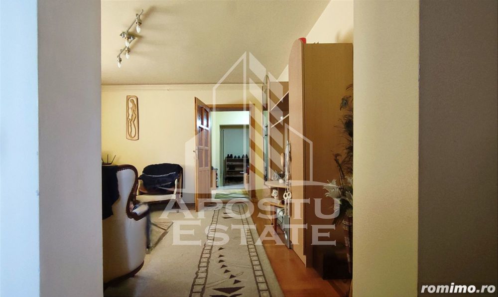 Apartament cu 3 camere, comision 0%,  Gradiste