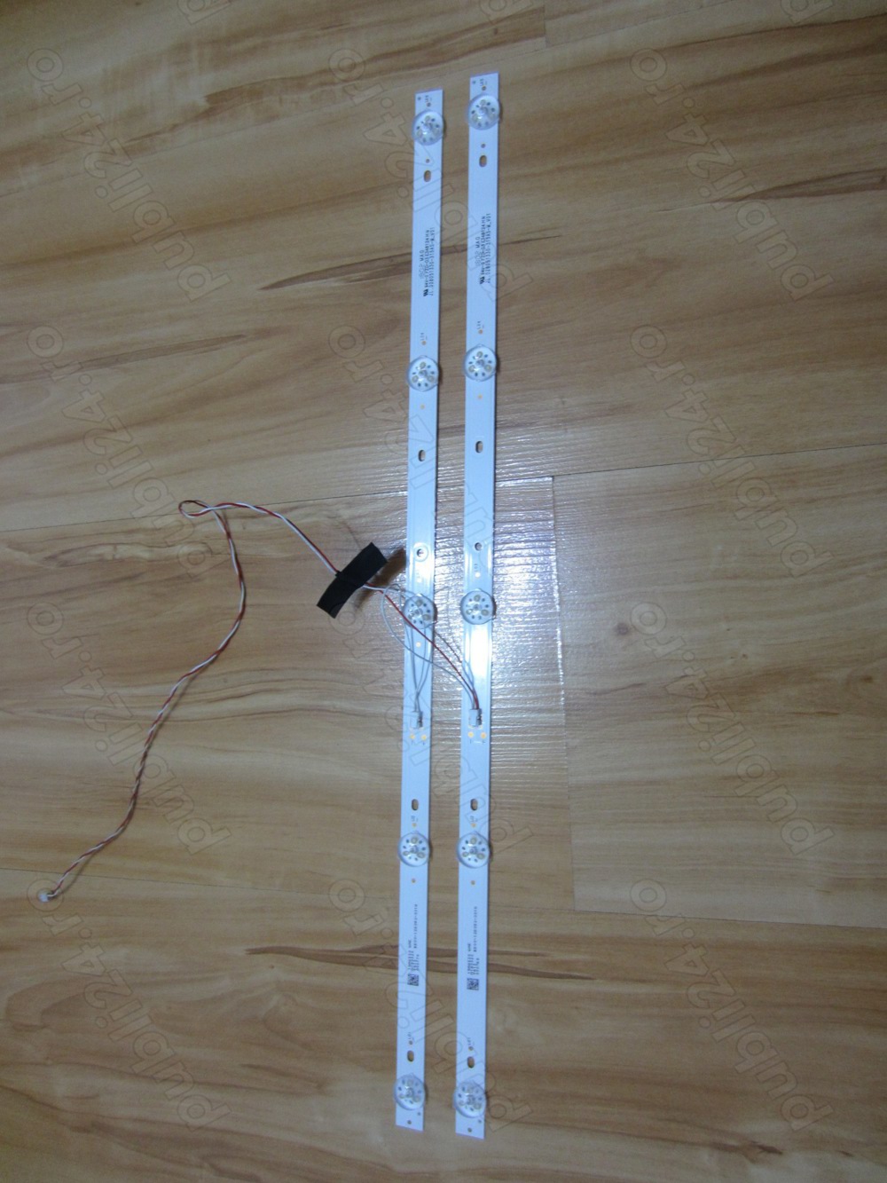 Set 2 barete 6 leduri FZD-03 E348124 pt. Tv 32 inci - ieftin