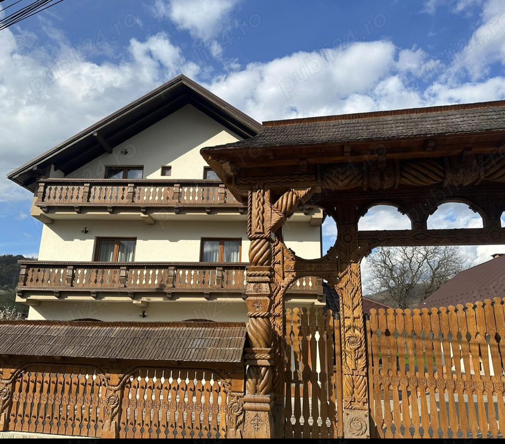 Închiriez pensiune cu 8 camere in stil maramureșean 