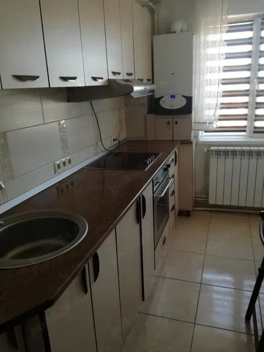 Inchiriez apartament cu 2 camere