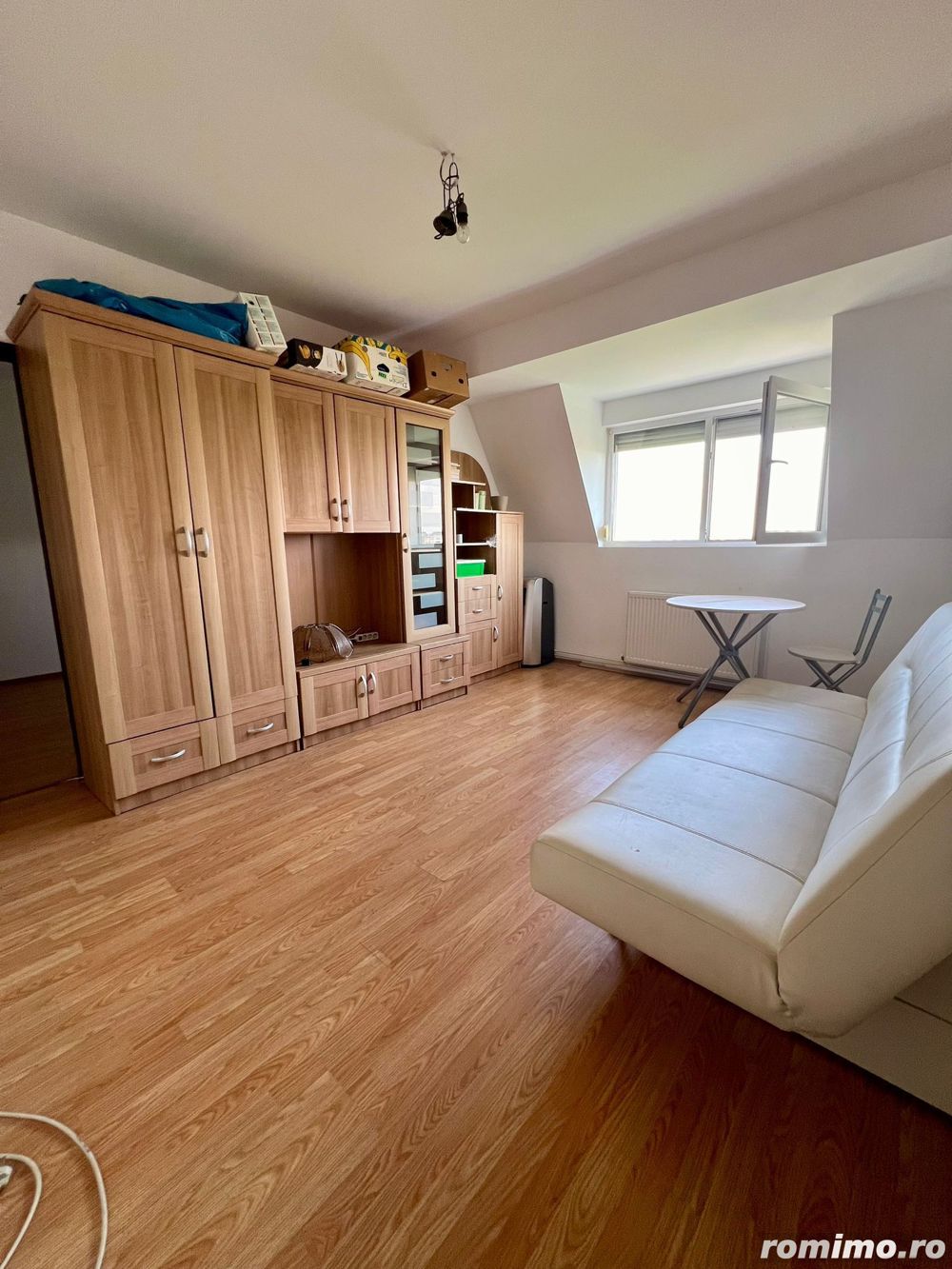 Apartament 3 camere la 7 min de Centru