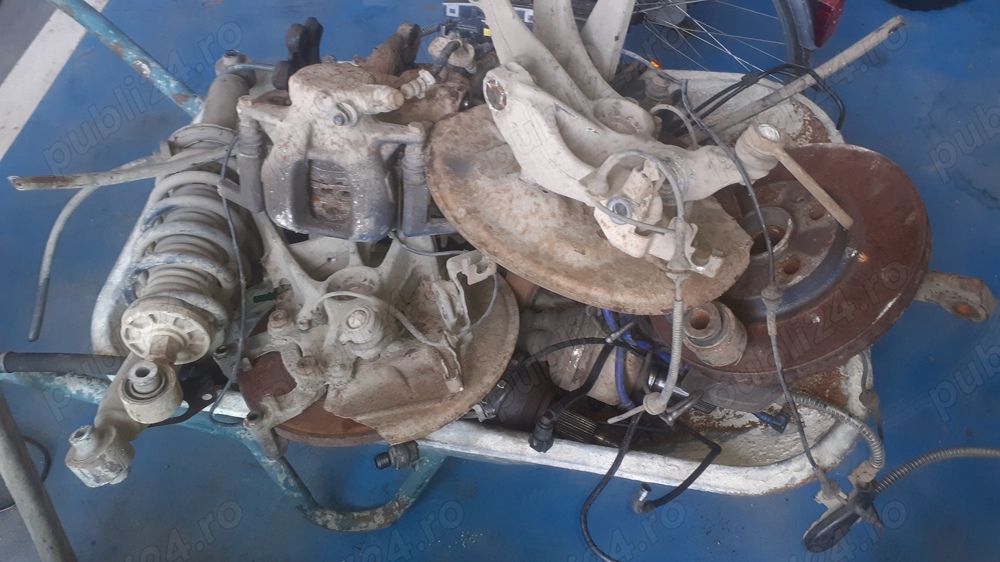 Vand piese Peugeot 407