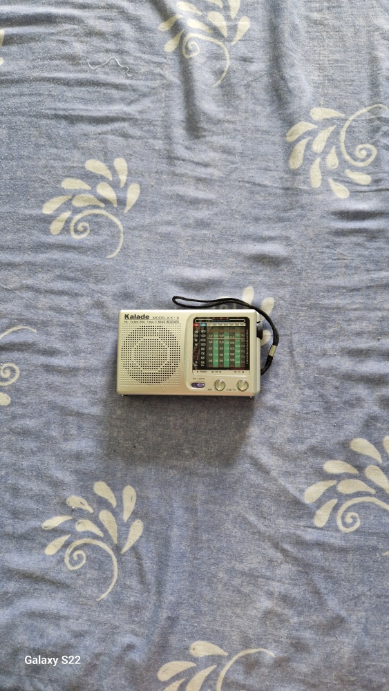 Radio portabil nou.
